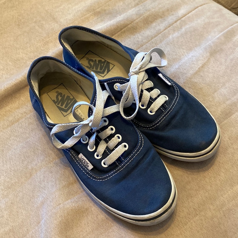 Vans (blue)